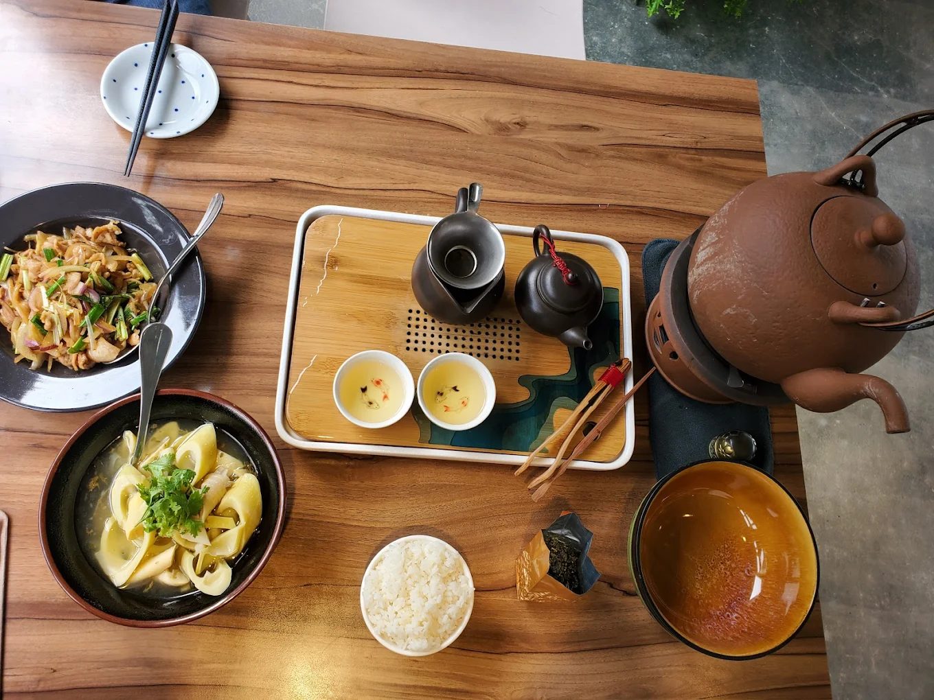 🚠台北貓空纜車一日遊全攻略|必拍美景、茶園小吃、搭乘秘訣一次看!