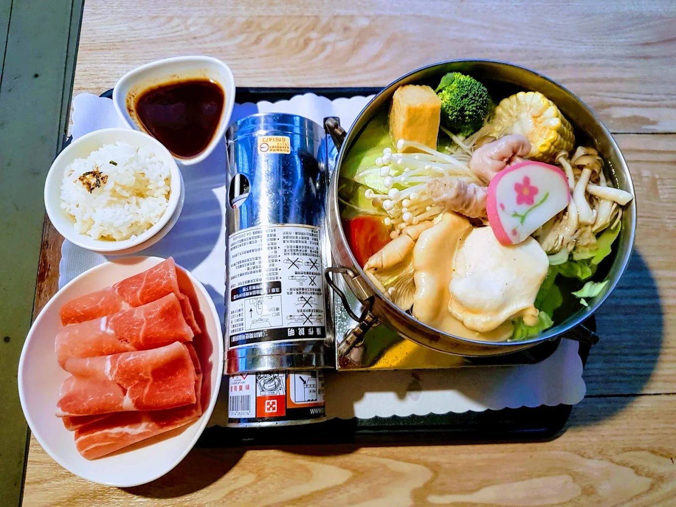 🚠台北貓空纜車一日遊全攻略|必拍美景、茶園小吃、搭乘秘訣一次看!