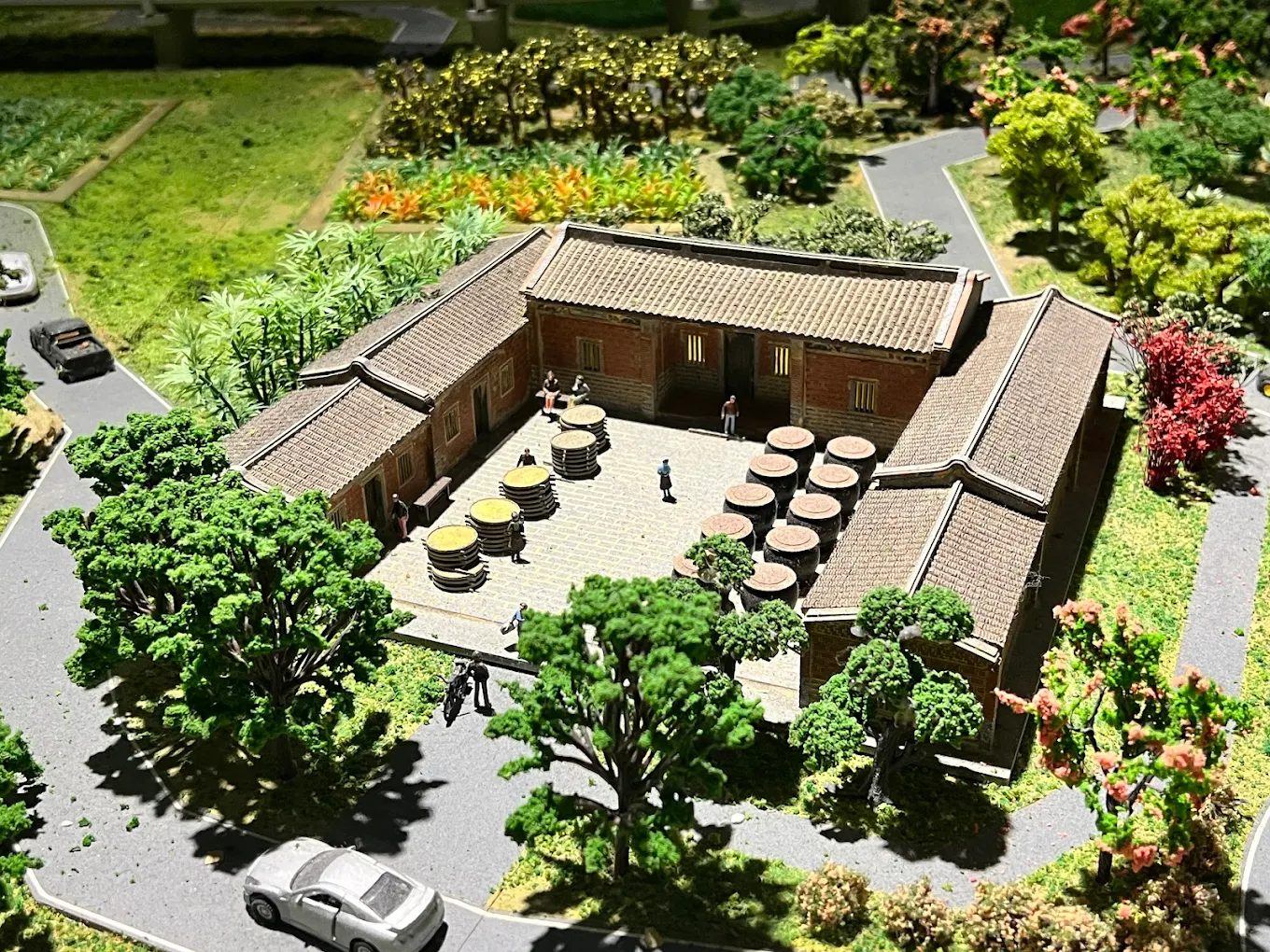 🚄 無門票博物館推薦｜台灣高鐵探索館 — 專業預約制，高鐵迷必訪！