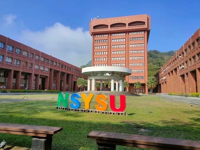 西子灣夕陽太美！高雄必訪海灣秘境｜景點、美食、交通一次看