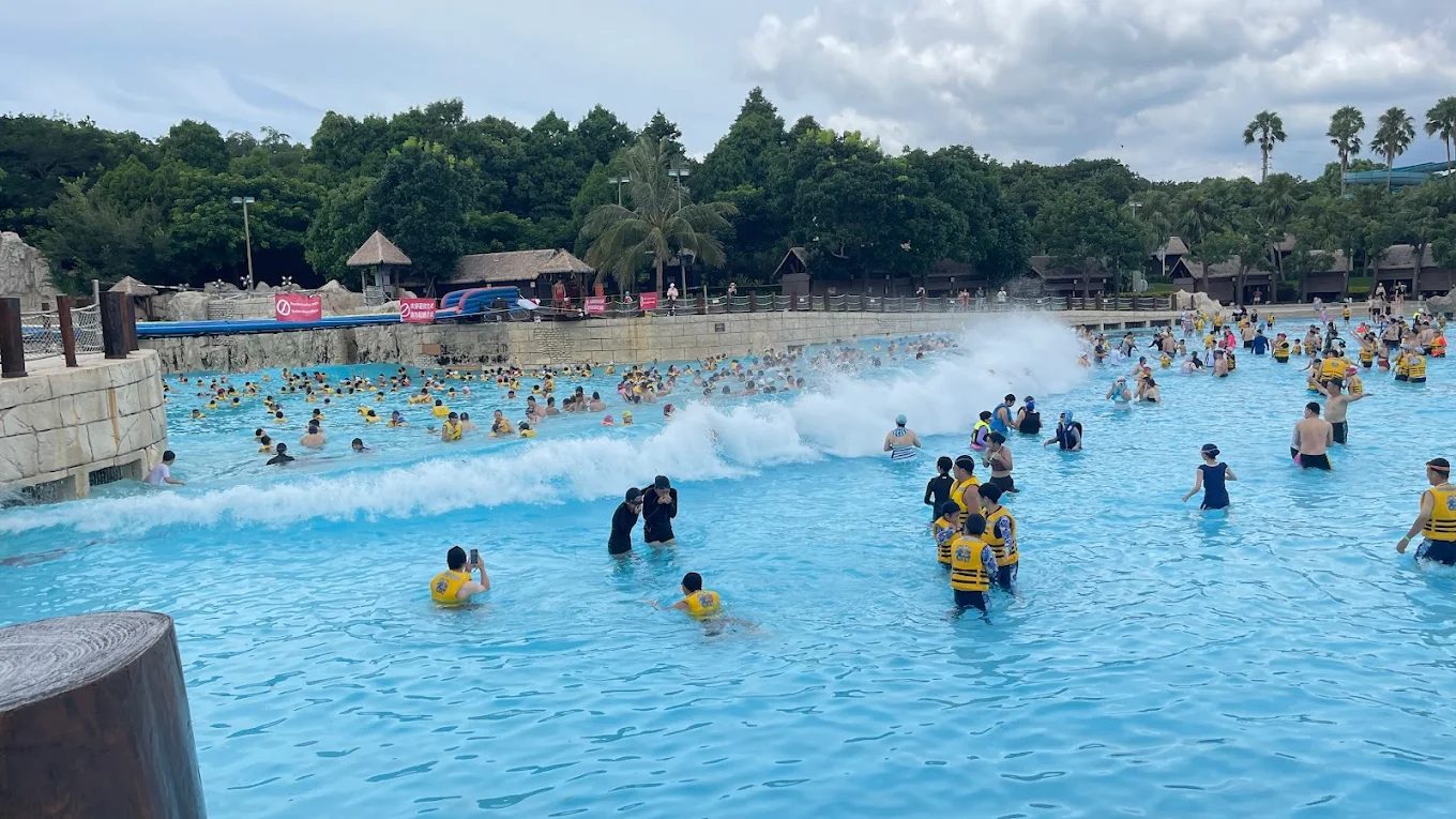 🎡 2025麗寶樂園一日遊完整攻略｜親子同樂、水上消暑、住宿餐飲一次包！