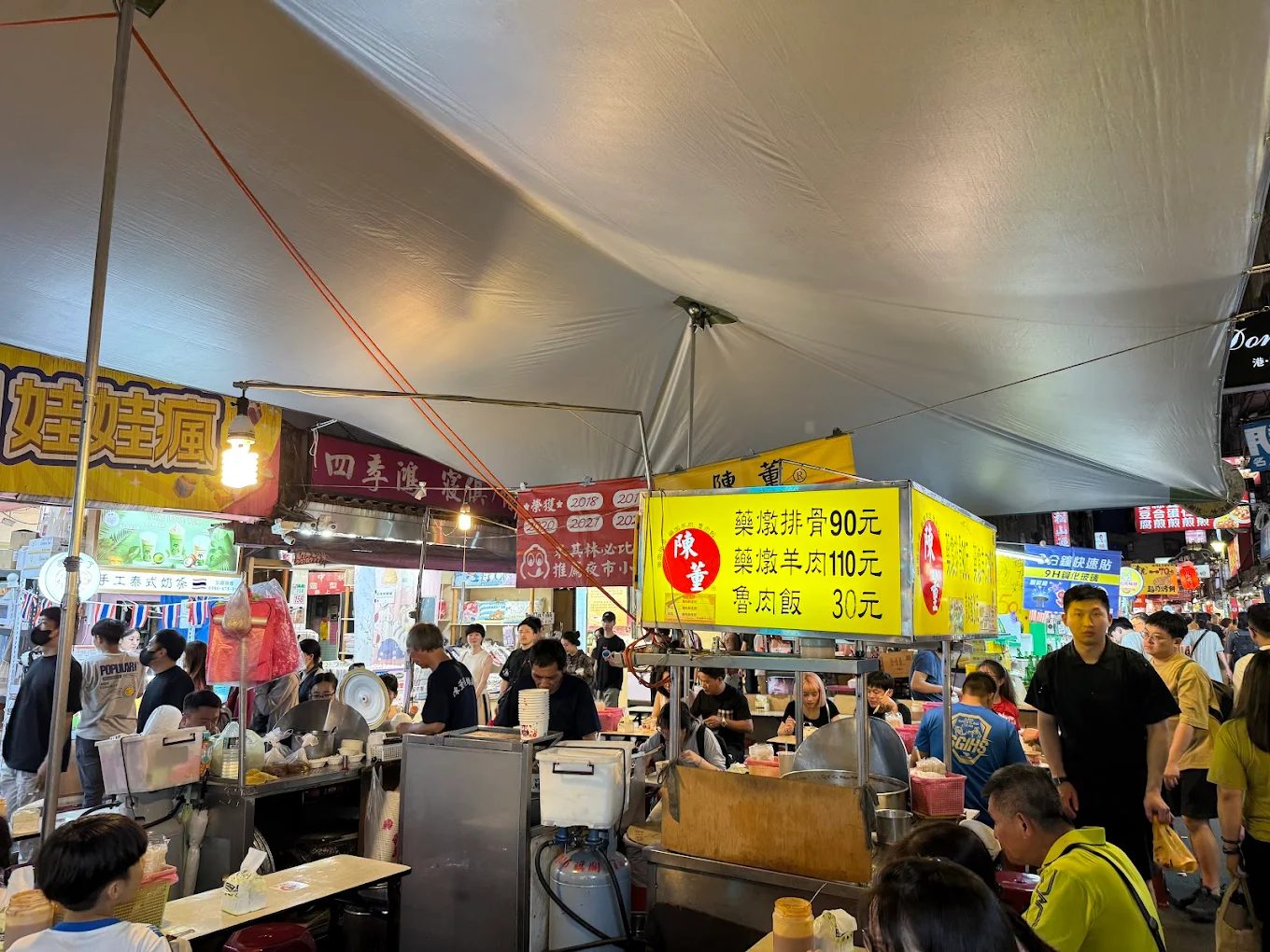 台北夜市美食推薦｜饒河街觀光夜市吃喝攻略