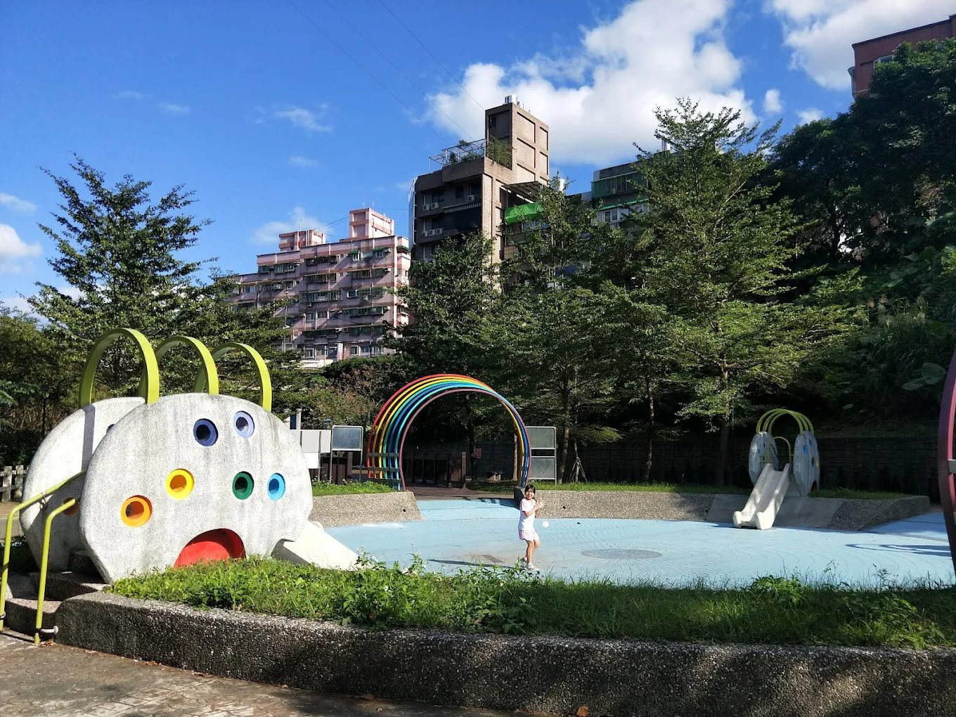 基隆一日遊攻略｜和平島、暖暖海濱公園與博物館漫遊