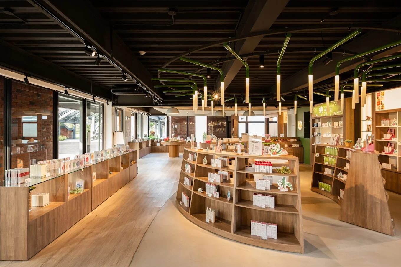 宜蘭夢幻城堡「赫蒂法莊園」|美妝DIY體驗、城堡咖啡廳、親子景點推薦