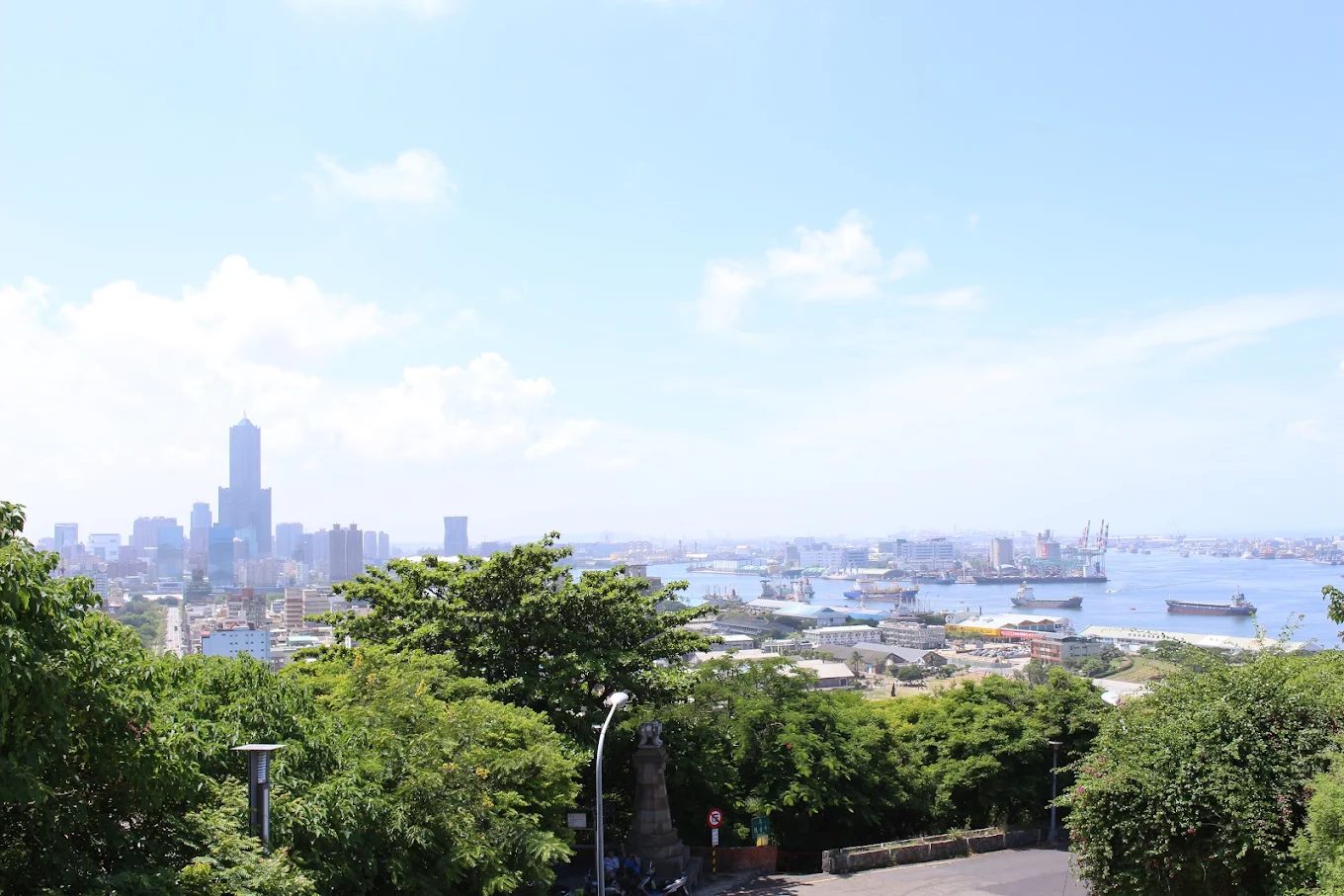 高雄自由行必看｜5個不能錯過的人氣景點懶人包