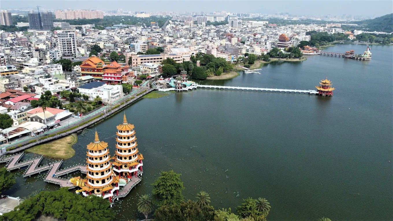 高雄自由行必看｜5個不能錯過的人氣景點懶人包