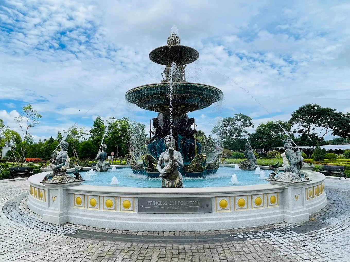 嘉義佐登妮絲城堡一日遊|歐風宮廷、親子樂園、文藝展覽一次玩透!