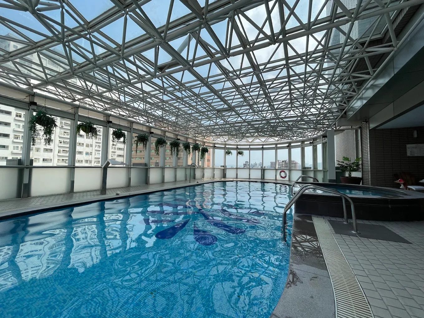 🌟 新竹老爺酒店推薦｜五星級住宿體驗 × 頂級鐵板燒 × 交通超便利全攻略