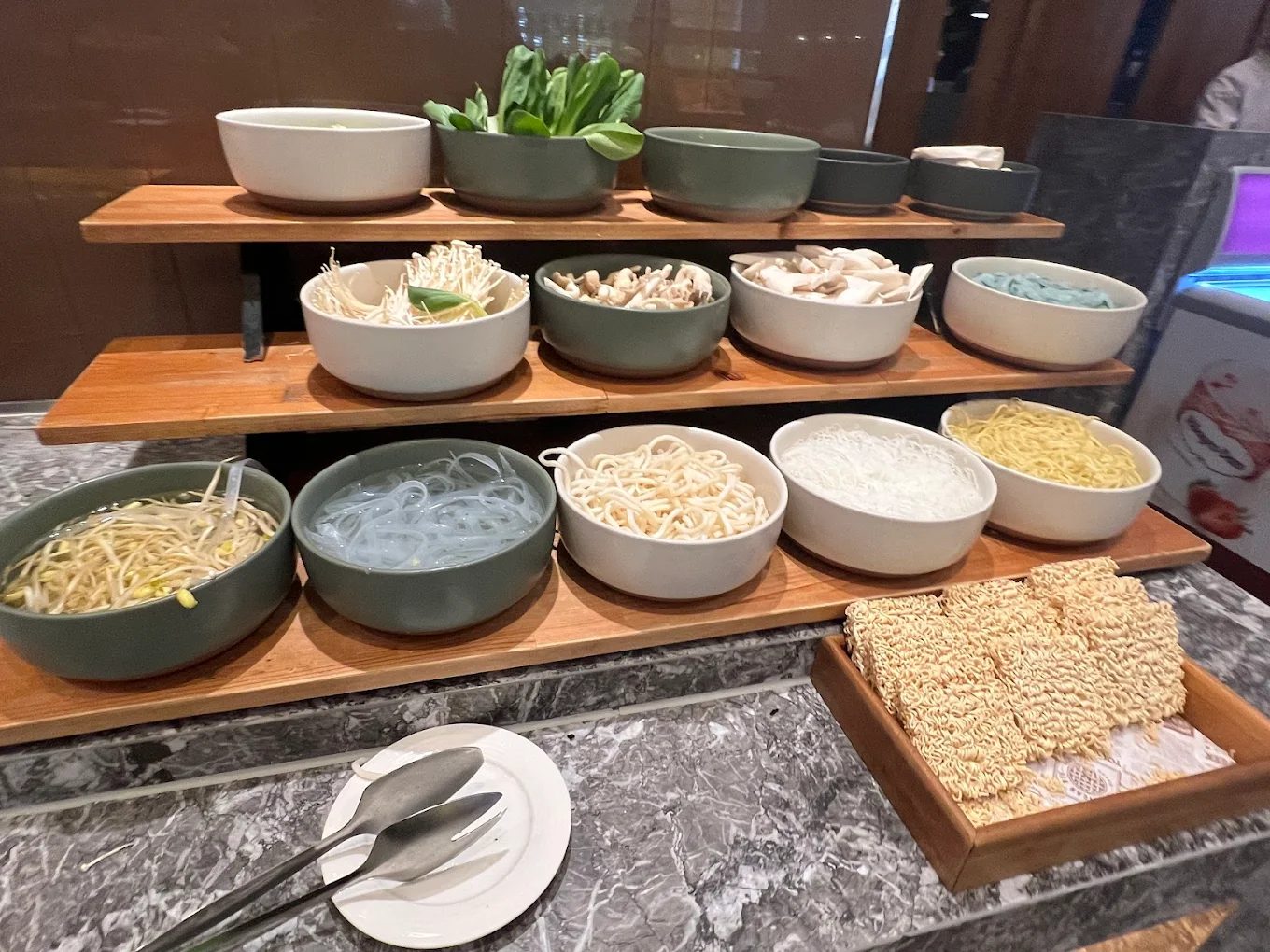 🌟 新竹老爺酒店推薦｜五星級住宿體驗 × 頂級鐵板燒 × 交通超便利全攻略