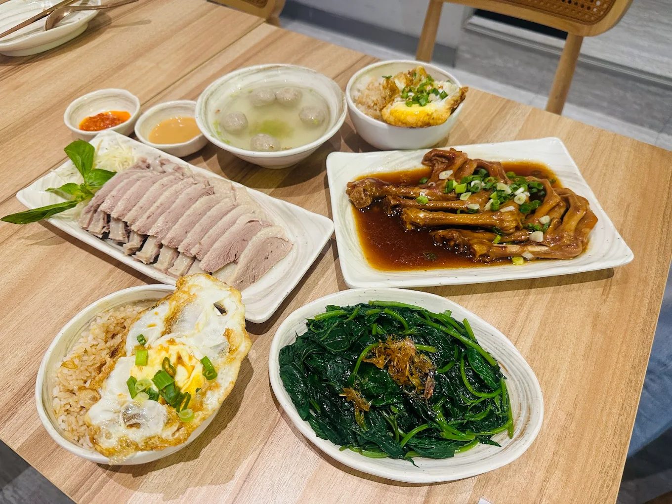 虎尾家庭聚餐首選｜5家人氣餐廳推薦—共享美食與親情時光