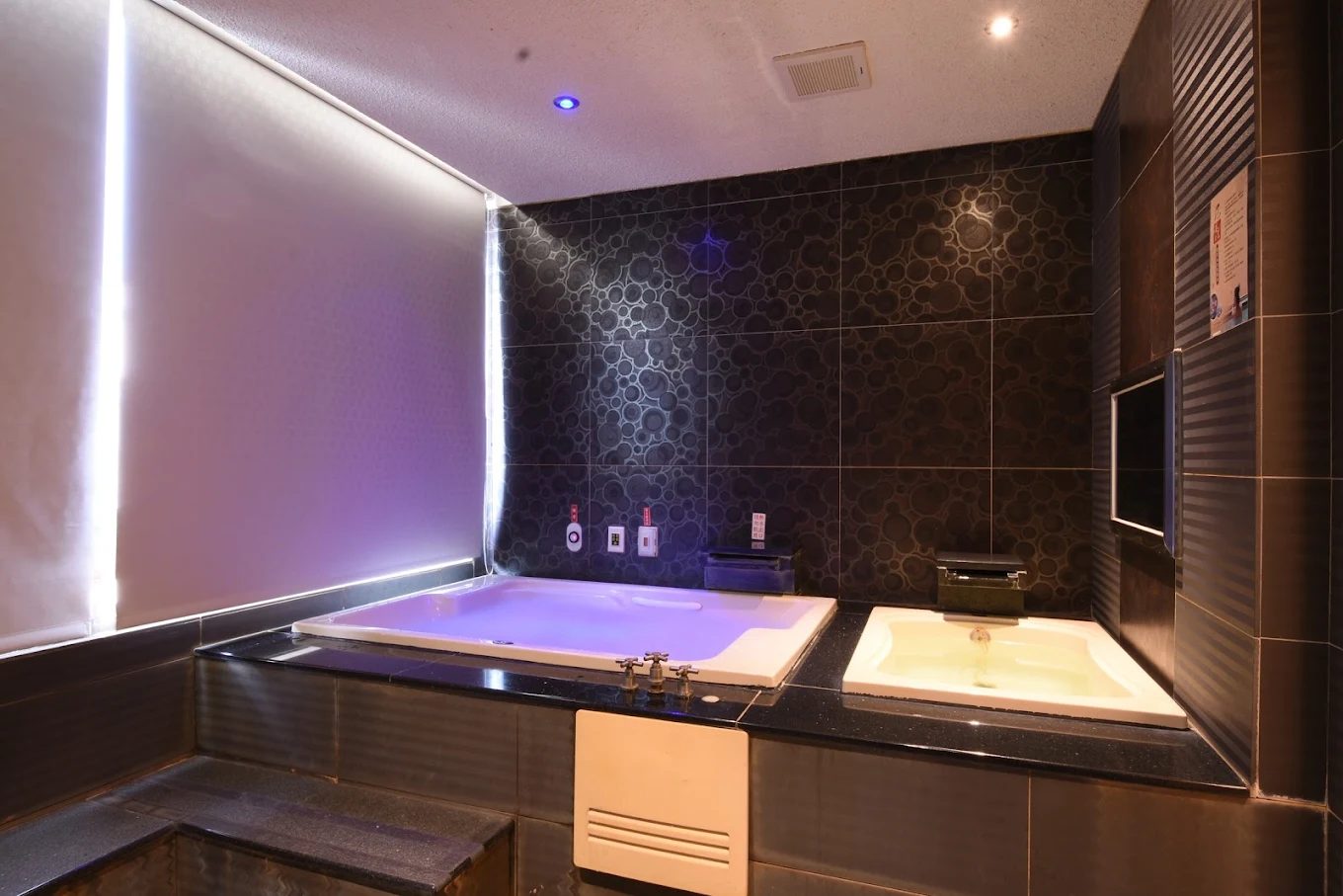 金湯溫泉會館住宿推薦｜奢華私湯與海底溫泉的極致放鬆