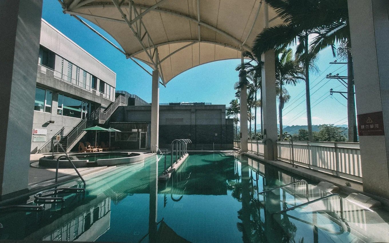 台中日光溫泉酒店開箱：景觀湯屋＋豐盛餐食，擁抱自然的溫泉住宿首選