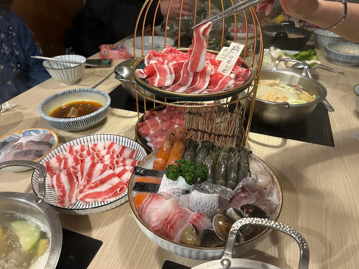 🌟新竹美食推薦懶人包|人氣小吃、高評價餐廳、夜市必吃一次收齊!