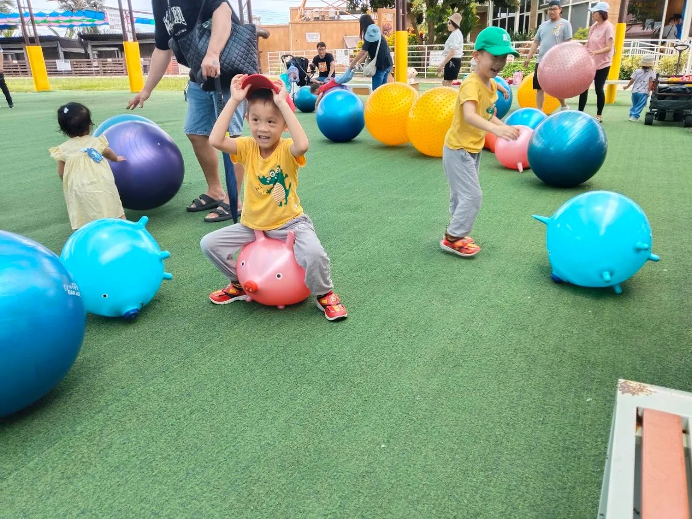 親子景點推薦：三隻小豬觀光農場 - 嘉義觀光休閒農場一日遊