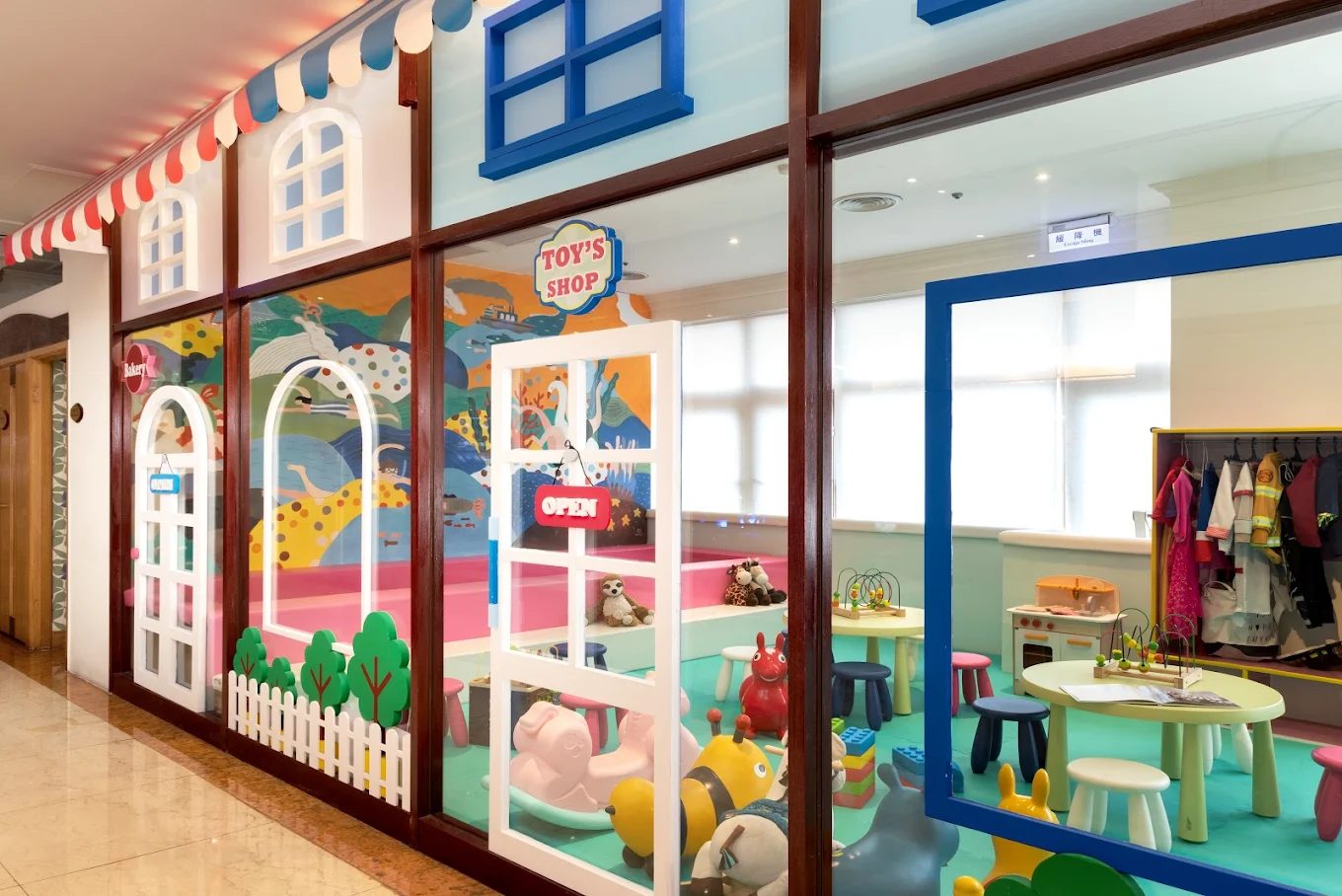 高雄飯店推薦｜精選高評價住宿：近六合夜市、展覽館、港灣夜景一次滿足！