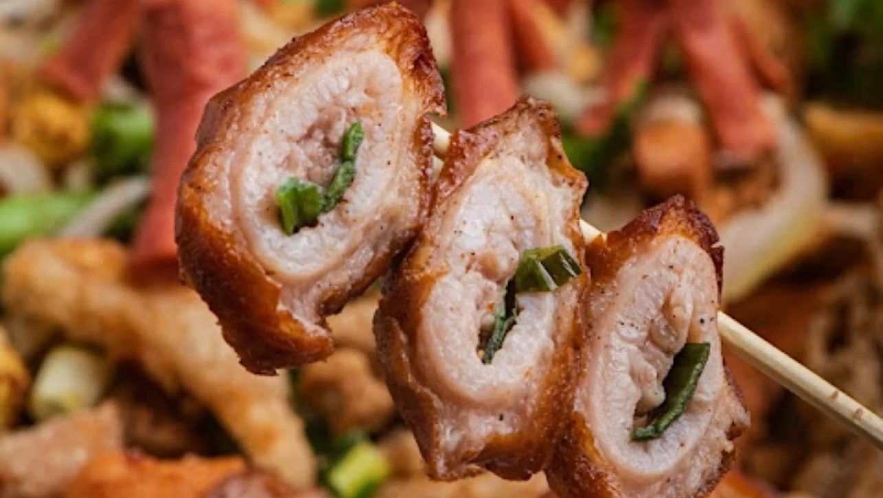 淡水老街美食地圖｜阿給、魚丸、草莓大福必吃推薦攻略