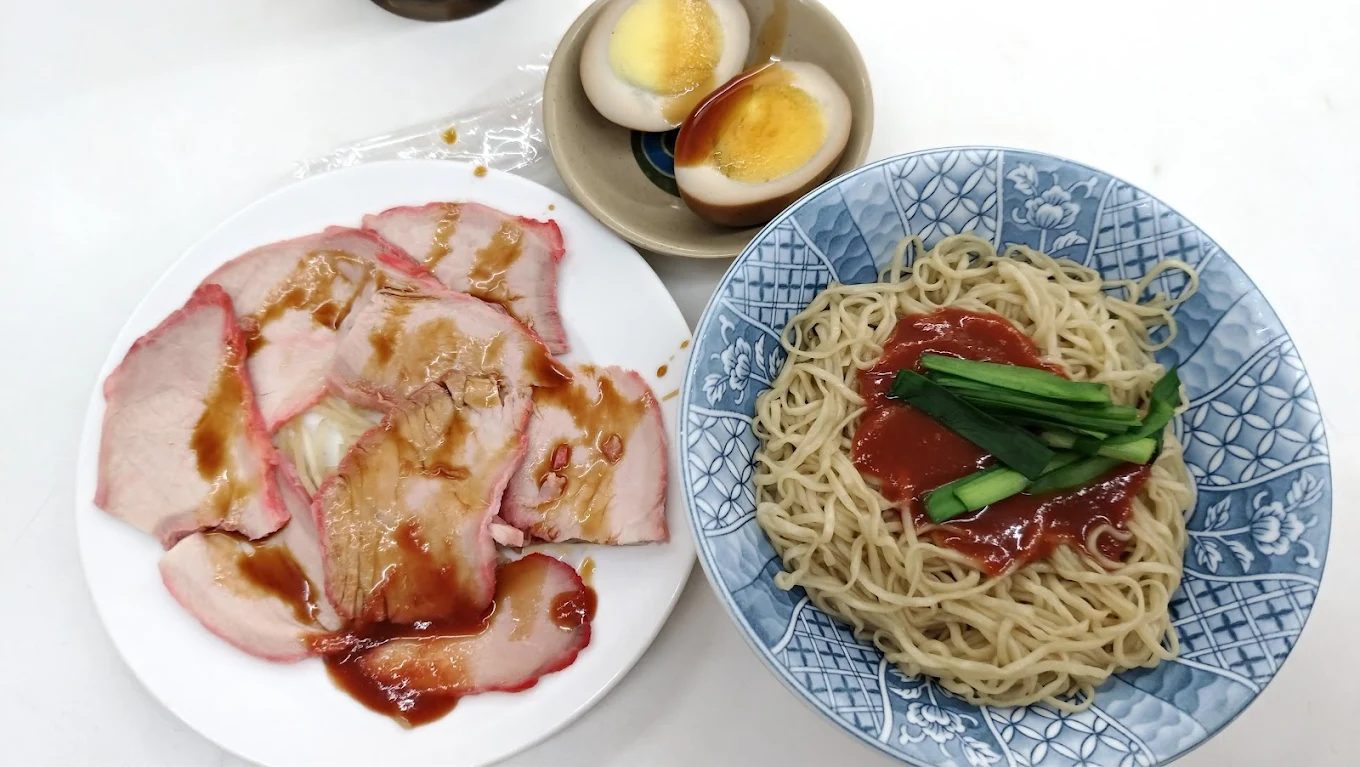 台北霞海城隍廟攻略｜歷史文化 x 月老祈福 x 迪化街美食全收錄