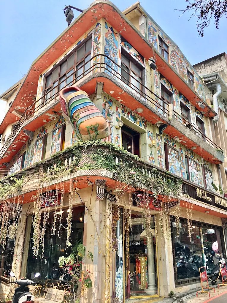 🚶 淡水老街一日遊攻略|探索美食、古蹟與街頭魅力的台灣經典老街