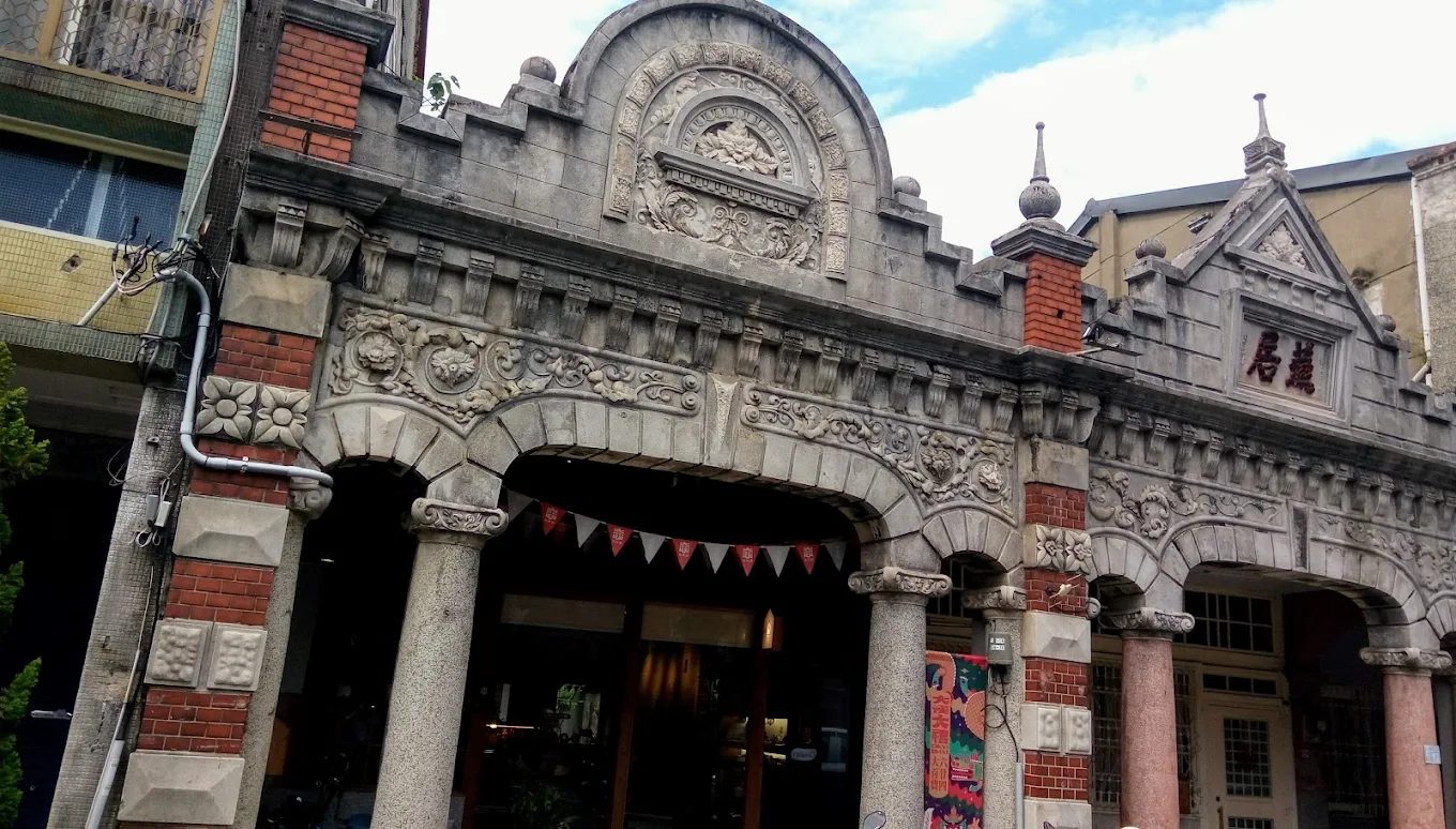 桃園必訪景點：大溪老街的美食與文化之旅