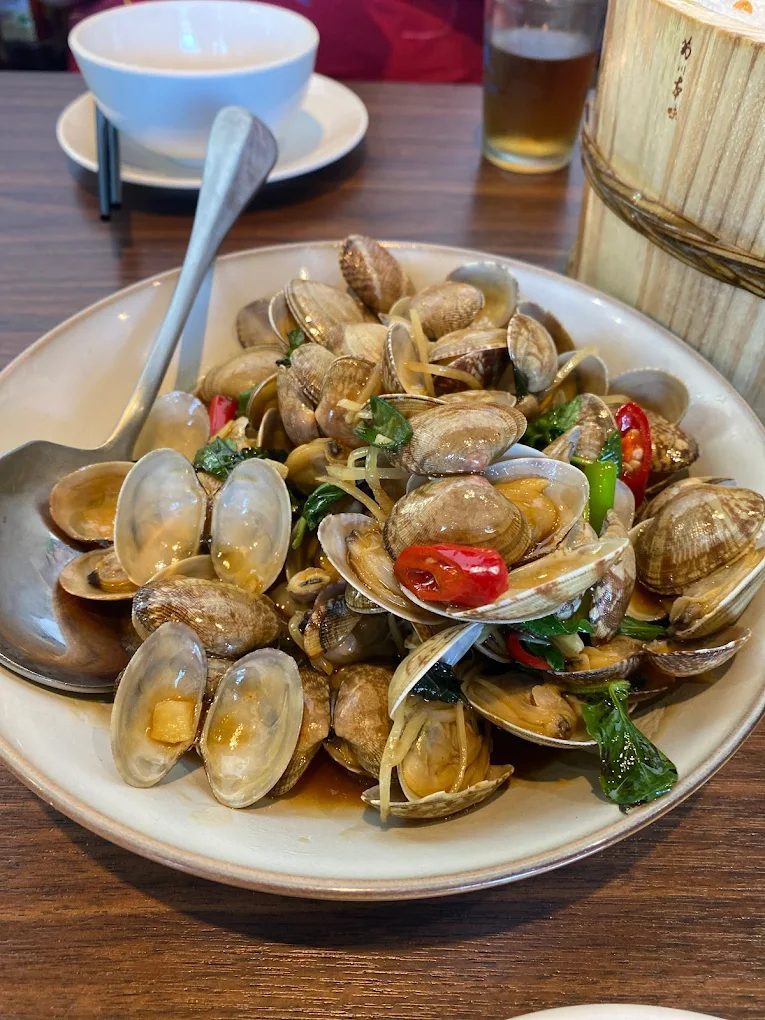 📍【頭城海鮮推薦】烏石港必訪海鮮餐廳｜代客料理、生魚片、在地現撈這裡吃最對味！