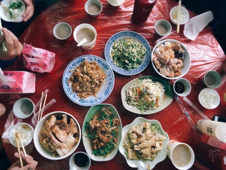 陽明山竹子湖的美麗小徑與美食探索