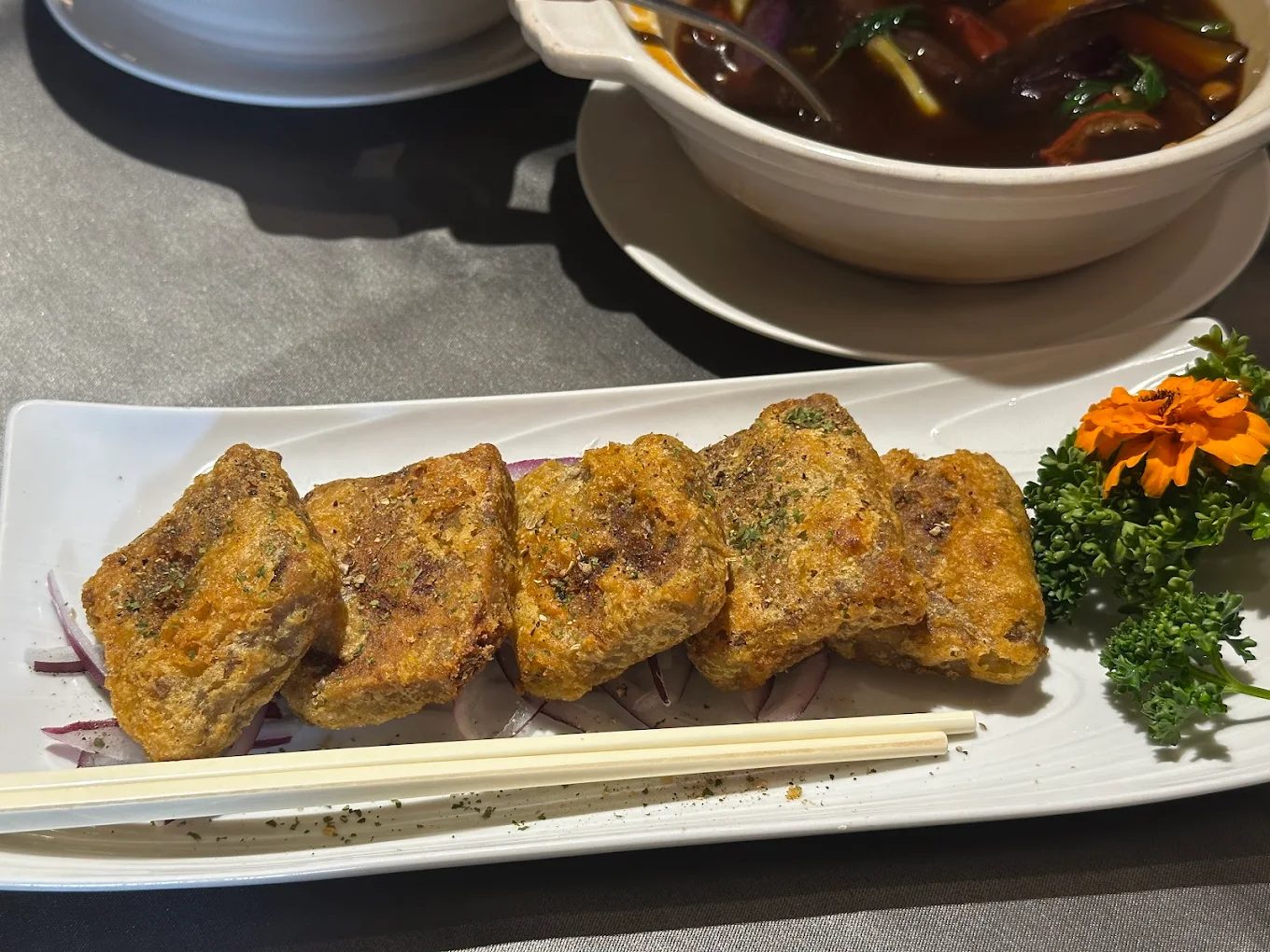 龍潭美食推薦|在地小吃、日式料理到景觀餐廳一次滿足,桃園龍潭美食地圖大公開!