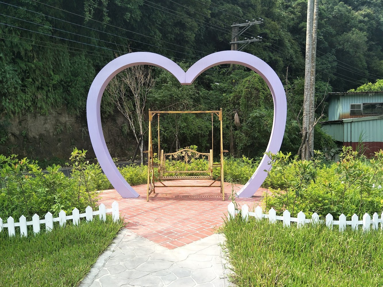 暖暖綠意公園|基隆一日遊:必訪景點與特色美食全攻略