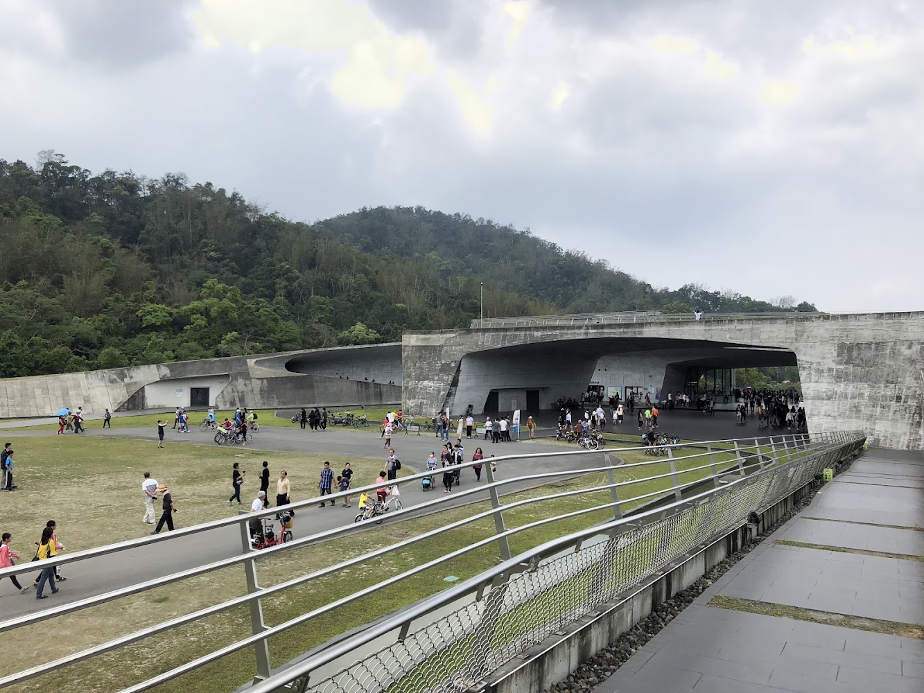 外觀｜探索向山遊客中心｜台灣日月潭的絕美盡頭