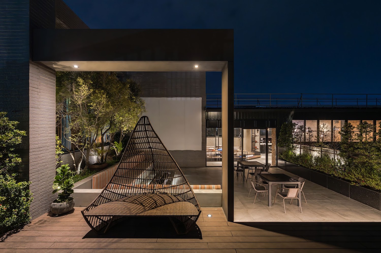 U.I.J Hotel & Hostel - 友愛街旅館