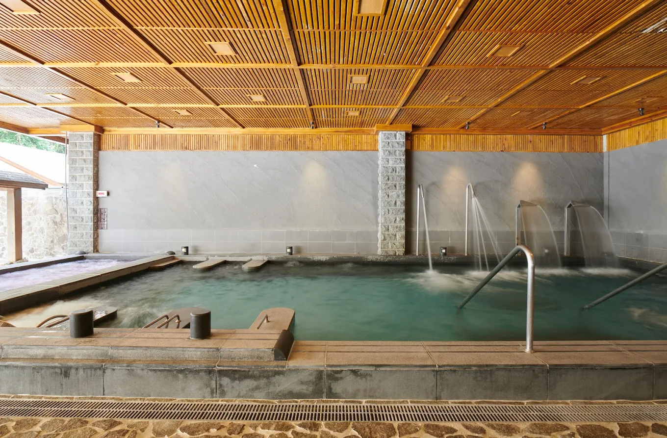 2025年最佳溫泉住宿推薦｜精選六間泡湯勝地，享受療癒系假期