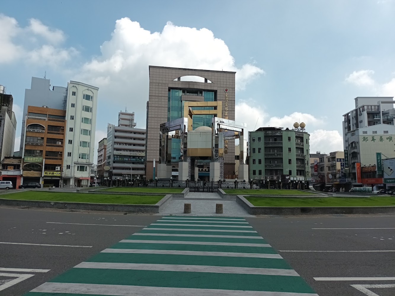 斗六圓環夜景與著名的水舞燈光秀