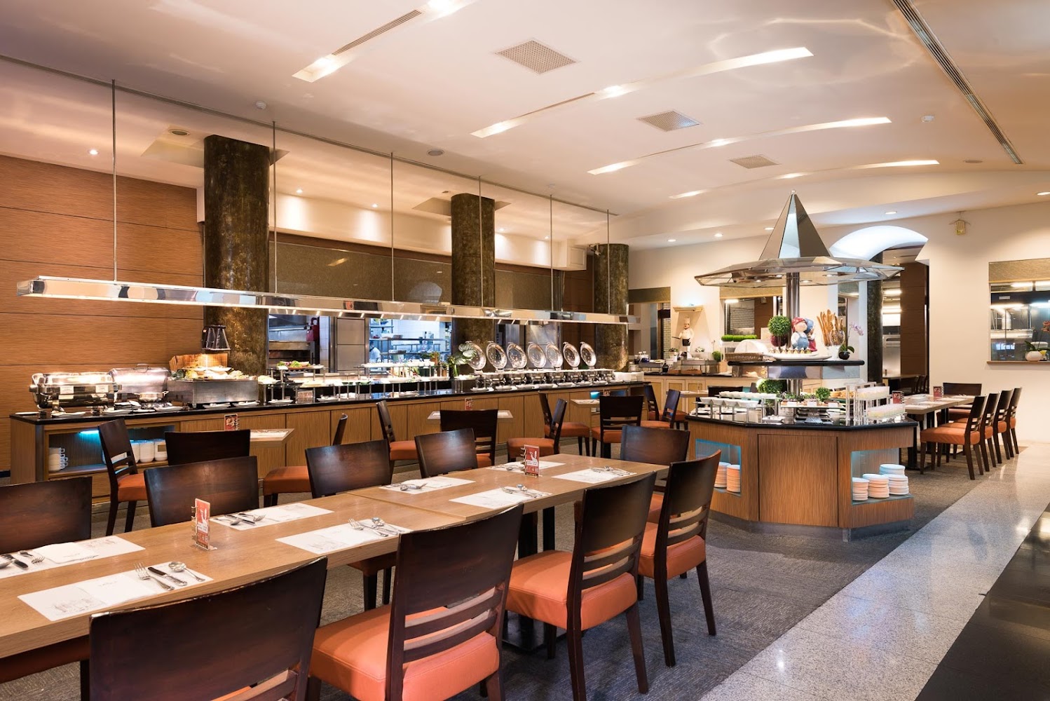 海鮮拼盤｜台南大飯店歐式自助餐：饕餮之旅的絕佳選擇