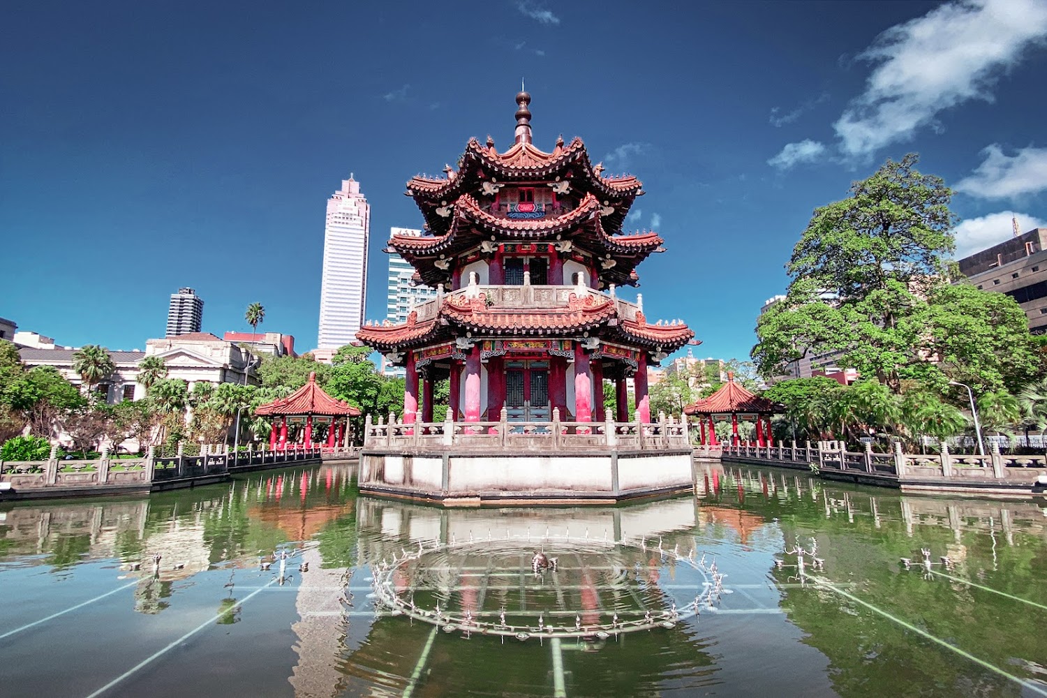 228和平紀念公園｜歷史省思與都市靜謐的交匯點