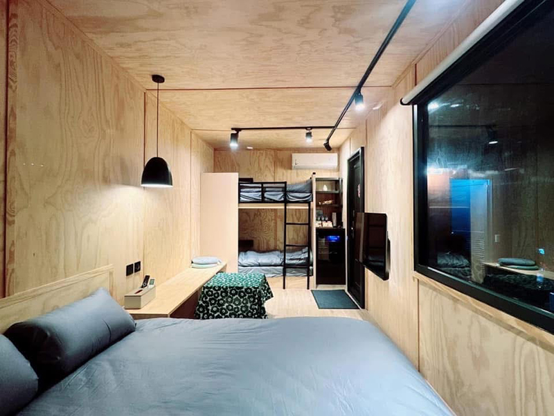 奢華級營地車 (免自搭帳體驗)