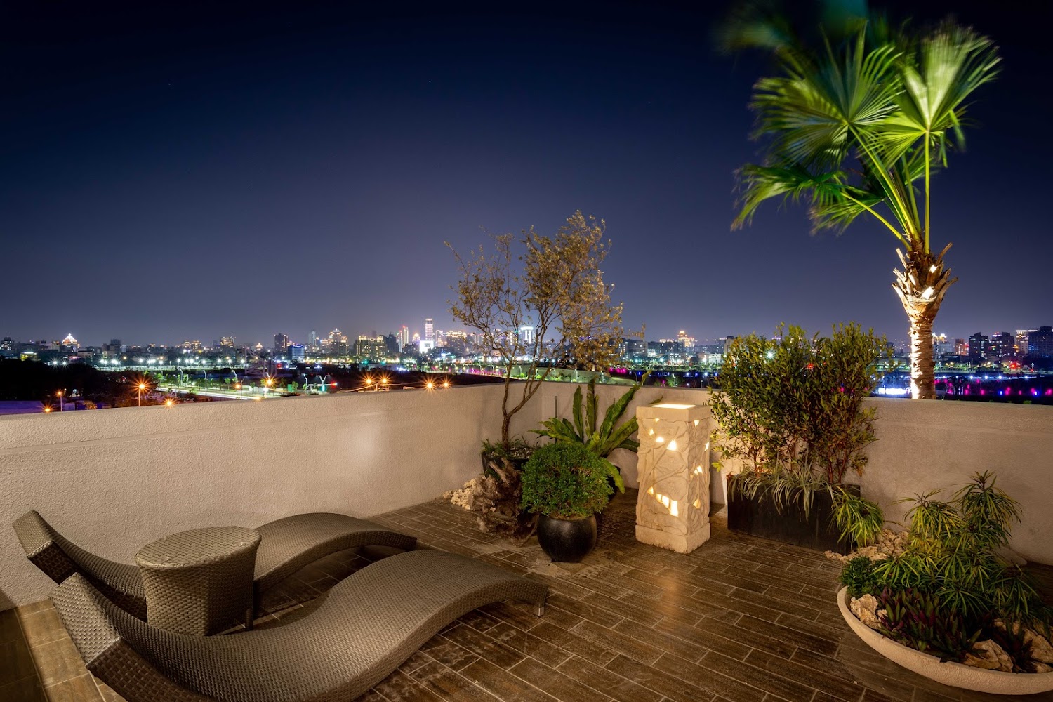 極光情境旅館 AURORA MOTEL｜台中住宿推薦｜5間必住的飯店提升你的旅遊體驗