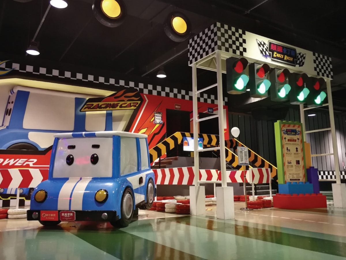 尚順育樂世界競速卡丁車賽道，適合兒童駕駛體驗
