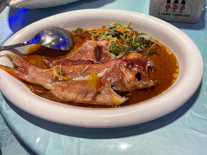 蘇澳御廚海鮮城清蒸魚，原味呈現魚肉細緻鮮嫩
