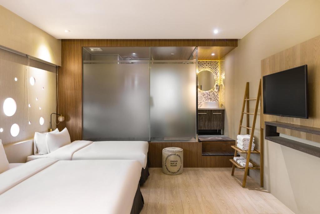 台中住宿首選｜凝萃 G11 水岸隱邸，高CP值平價旅店近火車站！