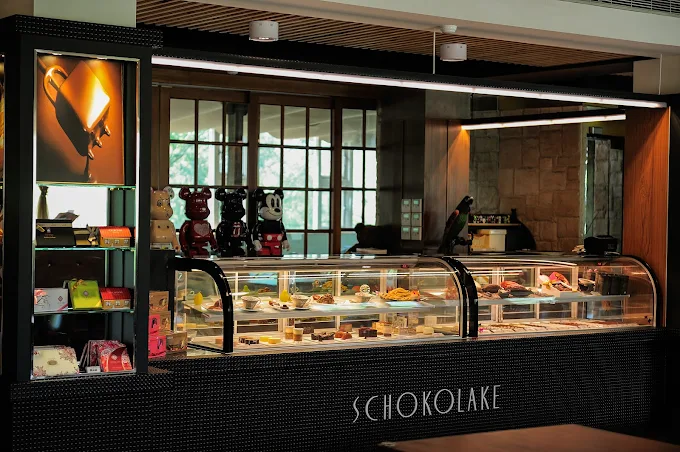 故事館內詳盡的可可歷史牆與製作過程展示。