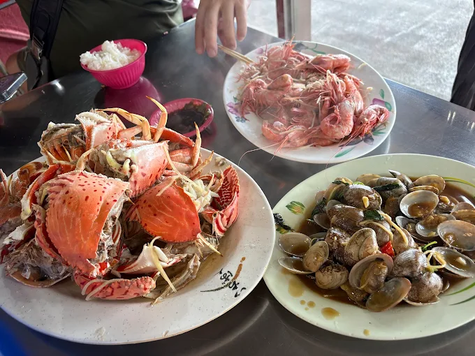 大溪漁港旅遊攻略｜宜蘭頭城必訪的海鮮天堂與海景秘境
