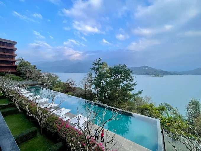 2025日月潭住宿攻略｜涵碧樓、雲品到大淶閣，最完整清單