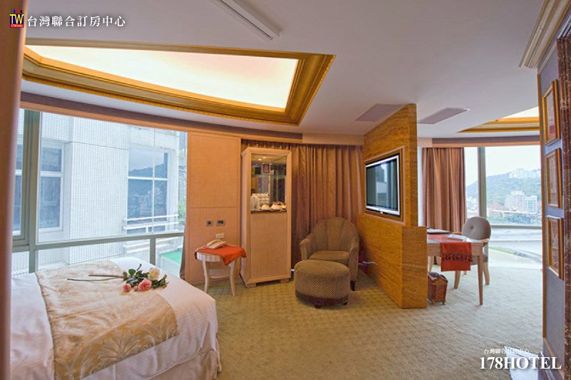 🌅 新店碧潭帝景飯店｜湖景標準雙人房住宿券 $1,888 起（含早餐）