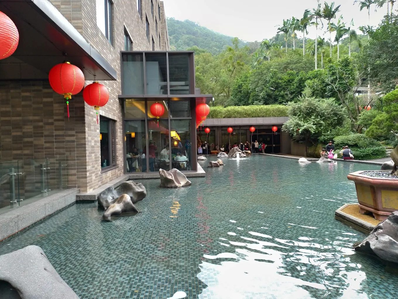 三峽大板根森林溫泉酒店｜寵物友善雙人房優惠 $5,499 起，帶毛孩一起泡湯度假