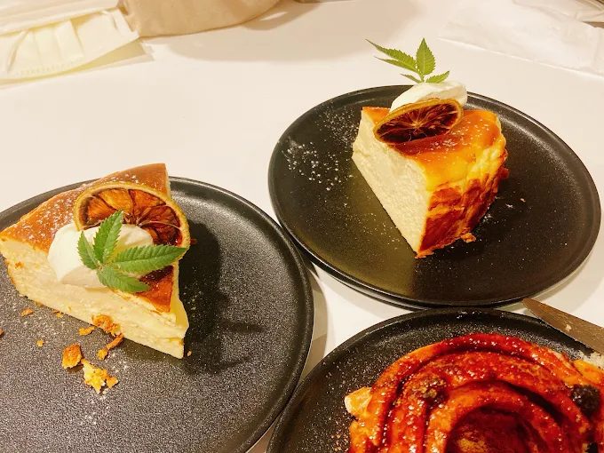 2025高雄小旅行推薦｜愛河夜景散步＋旗津老街美食＋西子灣浪漫日落