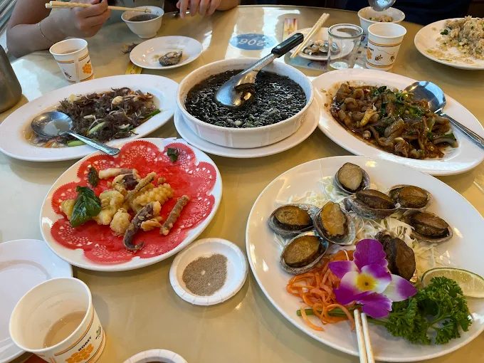 龍洞灣岬步道攻略｜新北必訪海岸秘境，親子健行看海蝕洞全指南