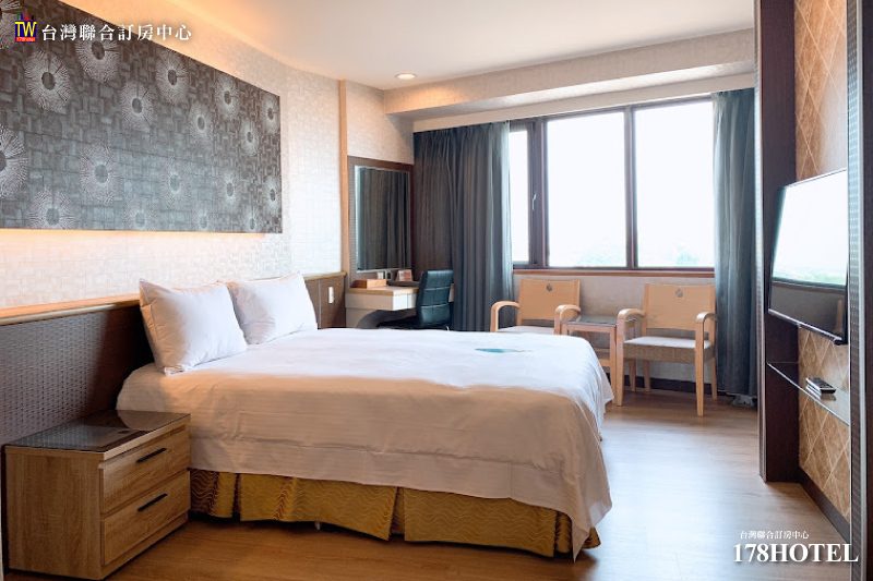 雲林住宿推薦｜緻麗伯爵酒店雙人房1580元含早餐，假日入住只要加600元！