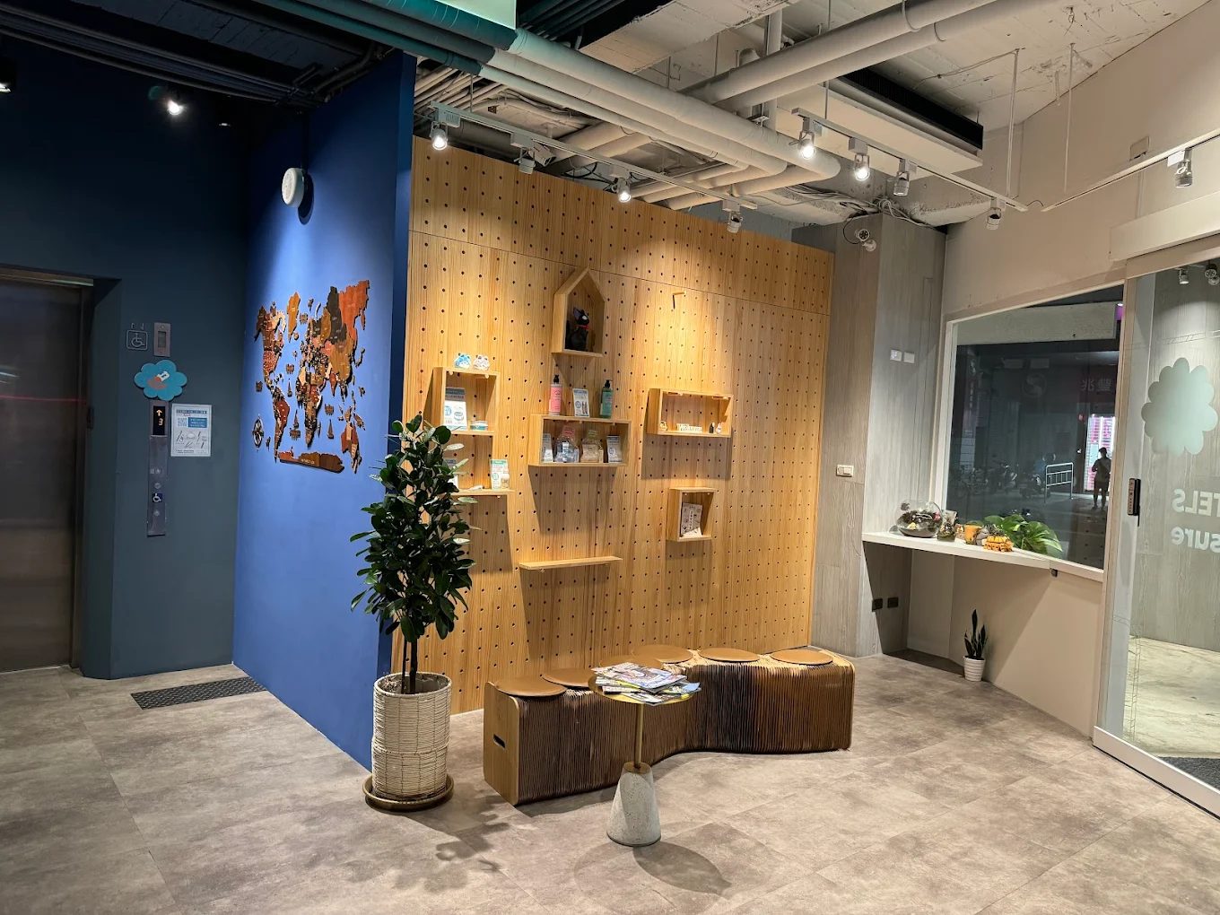 嘉義輕行旅 Hotel Leisure Chiayi｜雙人房1680 含早餐，再送佐登妮絲城堡門票！超值兩天一夜小旅行