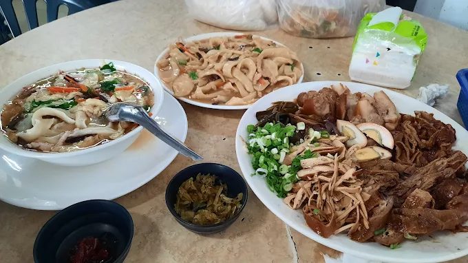 澄清湖一日遊懶人包|高雄必訪湖泊景點、交通、美食一次看