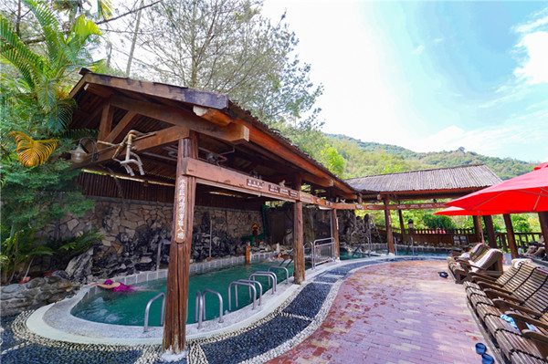 六龜美崙山溫泉渡假山莊｜美人湯泉質、星空湯屋與親子活動完整攻略