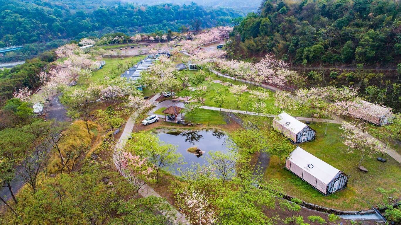 高雄寶來不老溫泉全攻略|花賞溫泉公園門票、不老溫泉住宿與交通一次搞定